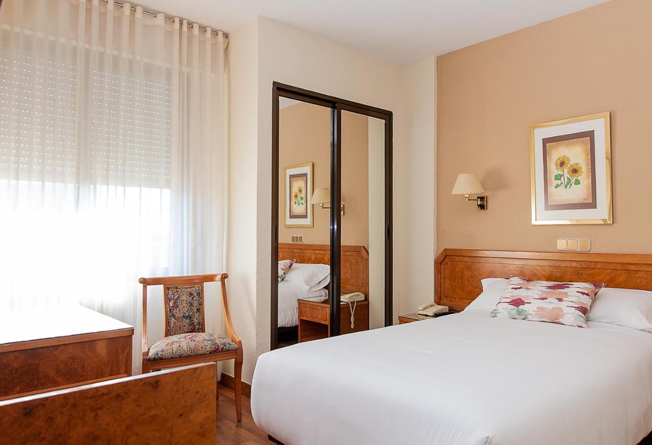 Ávila Hotel Don Carmelo מראה חיצוני תמונה